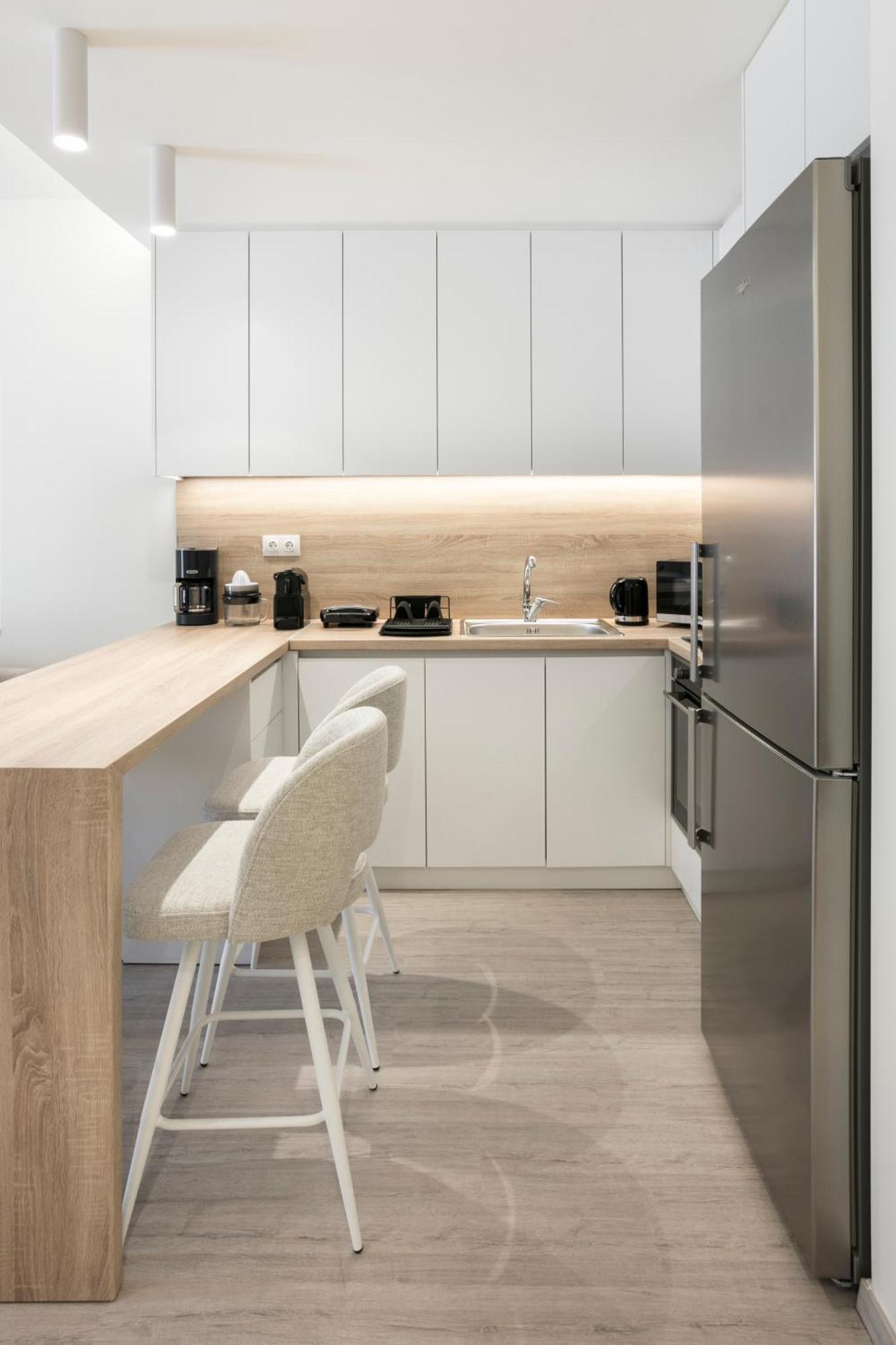 Deluxe In Kallithea With Balcony & Wifi Афины