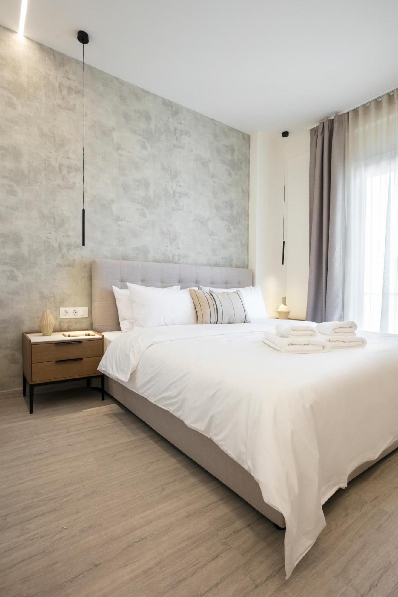 Deluxe In Kallithea With Balcony & Wifi