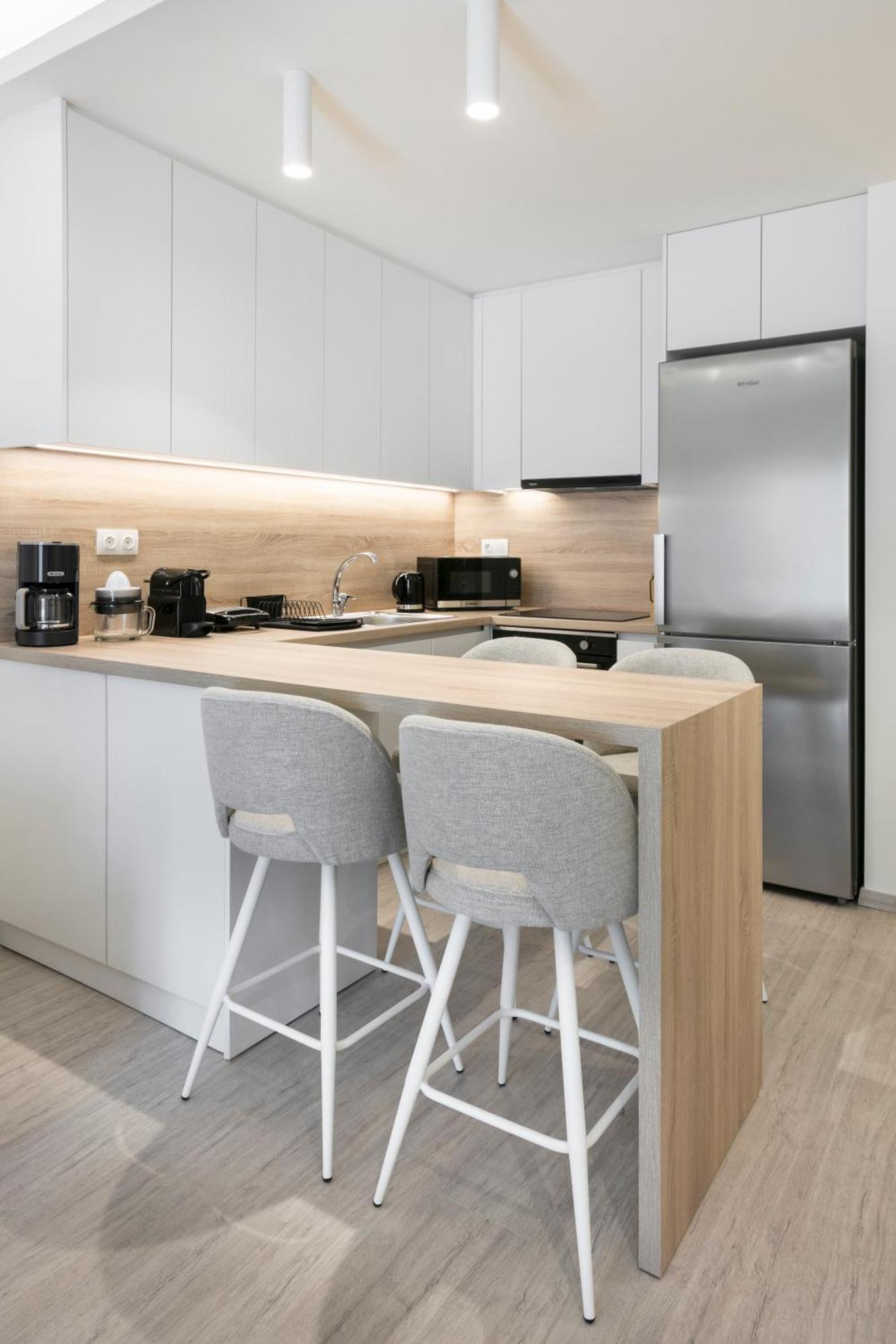 Deluxe In Kallithea With Balcony & Wifi Apartment *